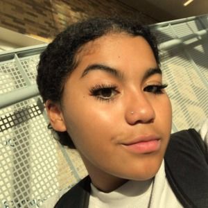 Meet your Posher, Anissa